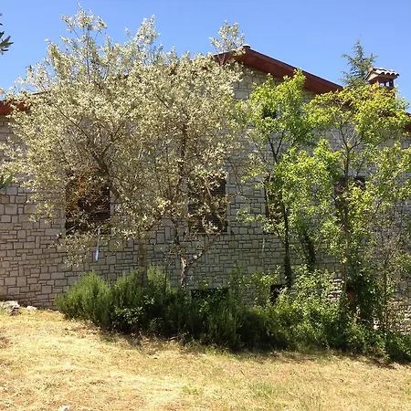 Edoardo - La Casa Nell'oliveto Country house
